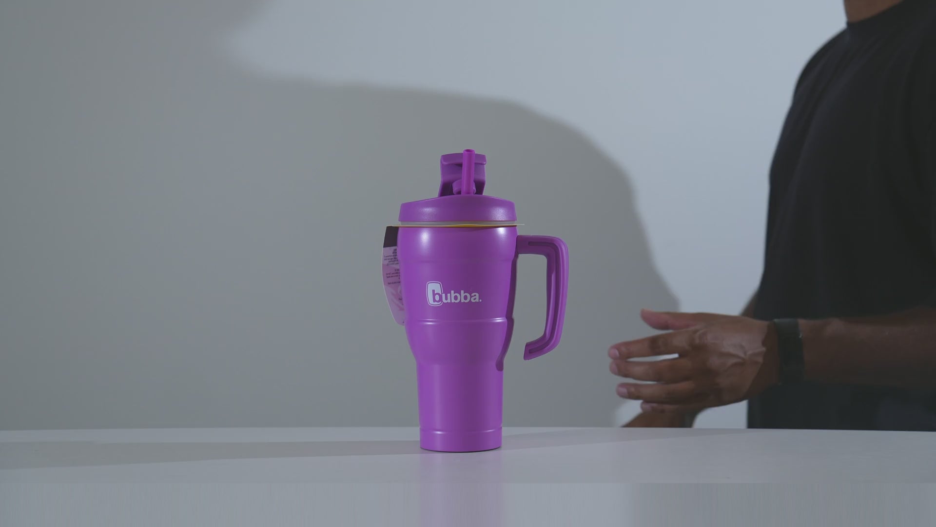 Hero XL Magenta lid and handle demo